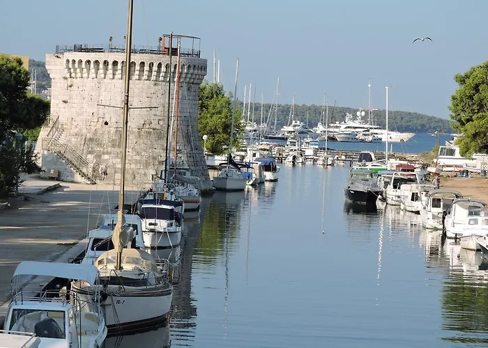 Luna Apartman Trogir