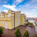 Luna Apartment Trogir