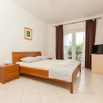 Luna Apartment