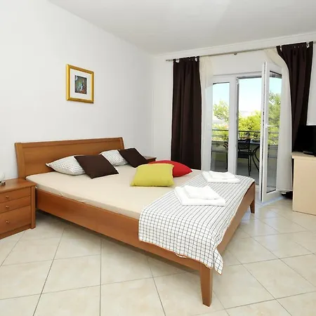 Luna Apartamento Trogir