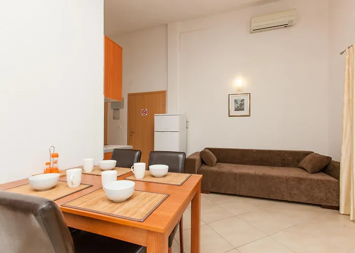 Luna Apartman