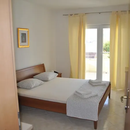 Luna Apartment *