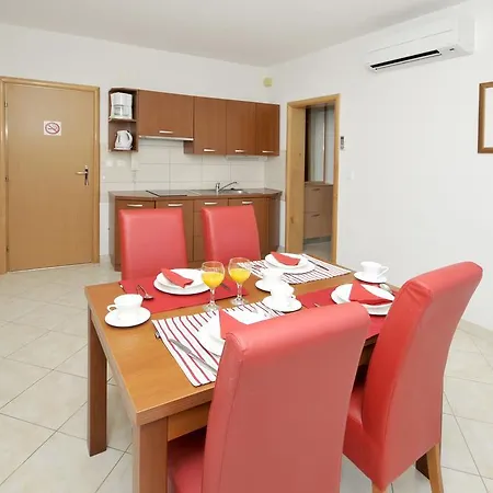 Apartment Luna *